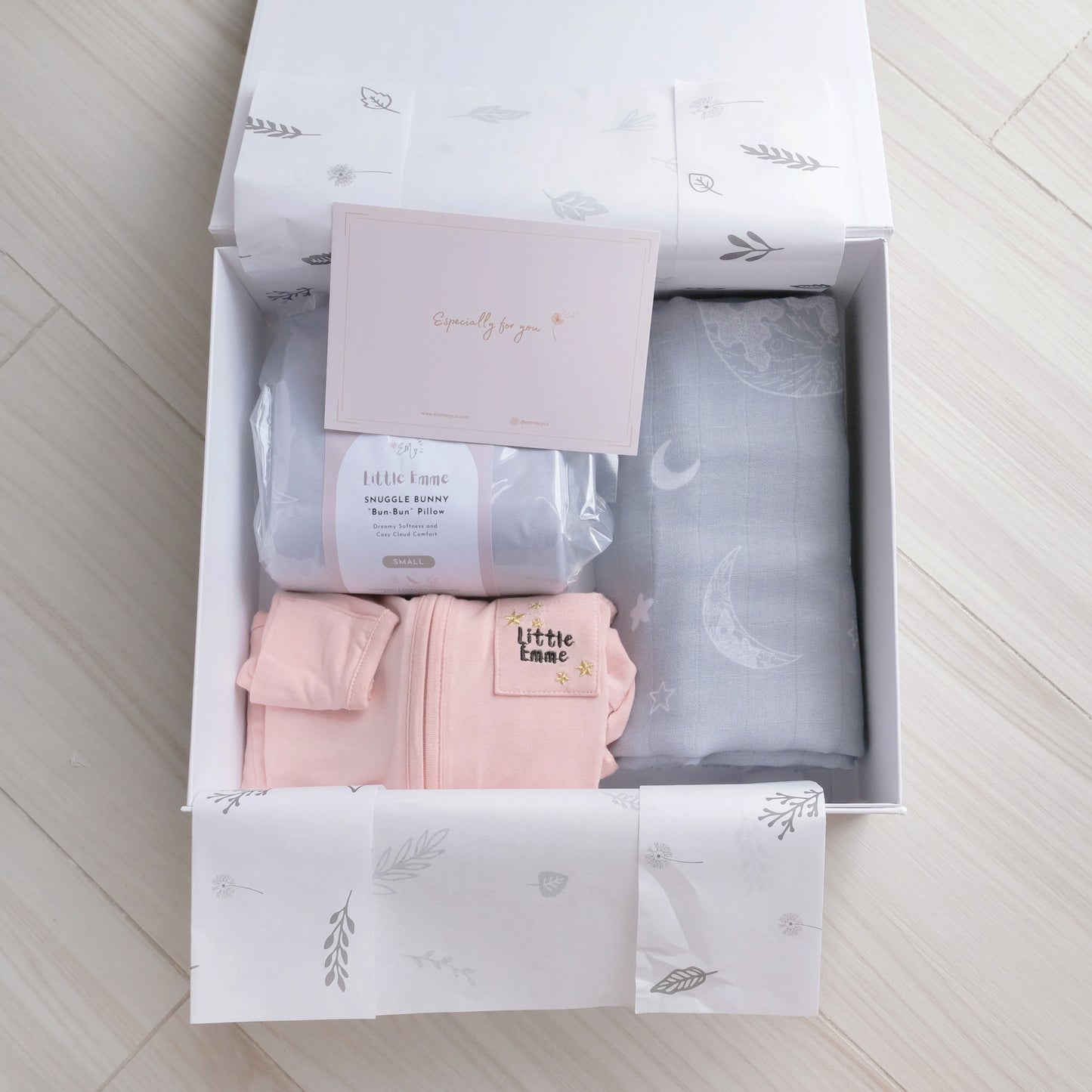 Luxurious Sleep and Snuggle Giftset - Blush Pink