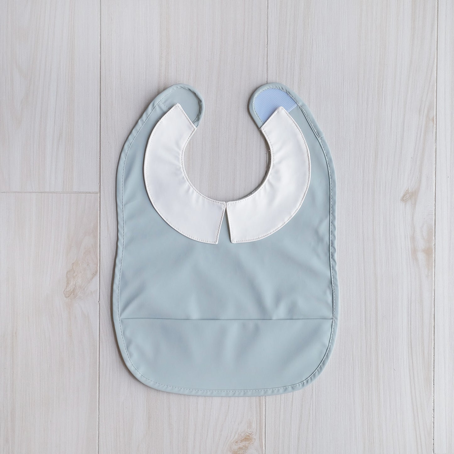 Little Emme Classic Bib - Green with White Collar