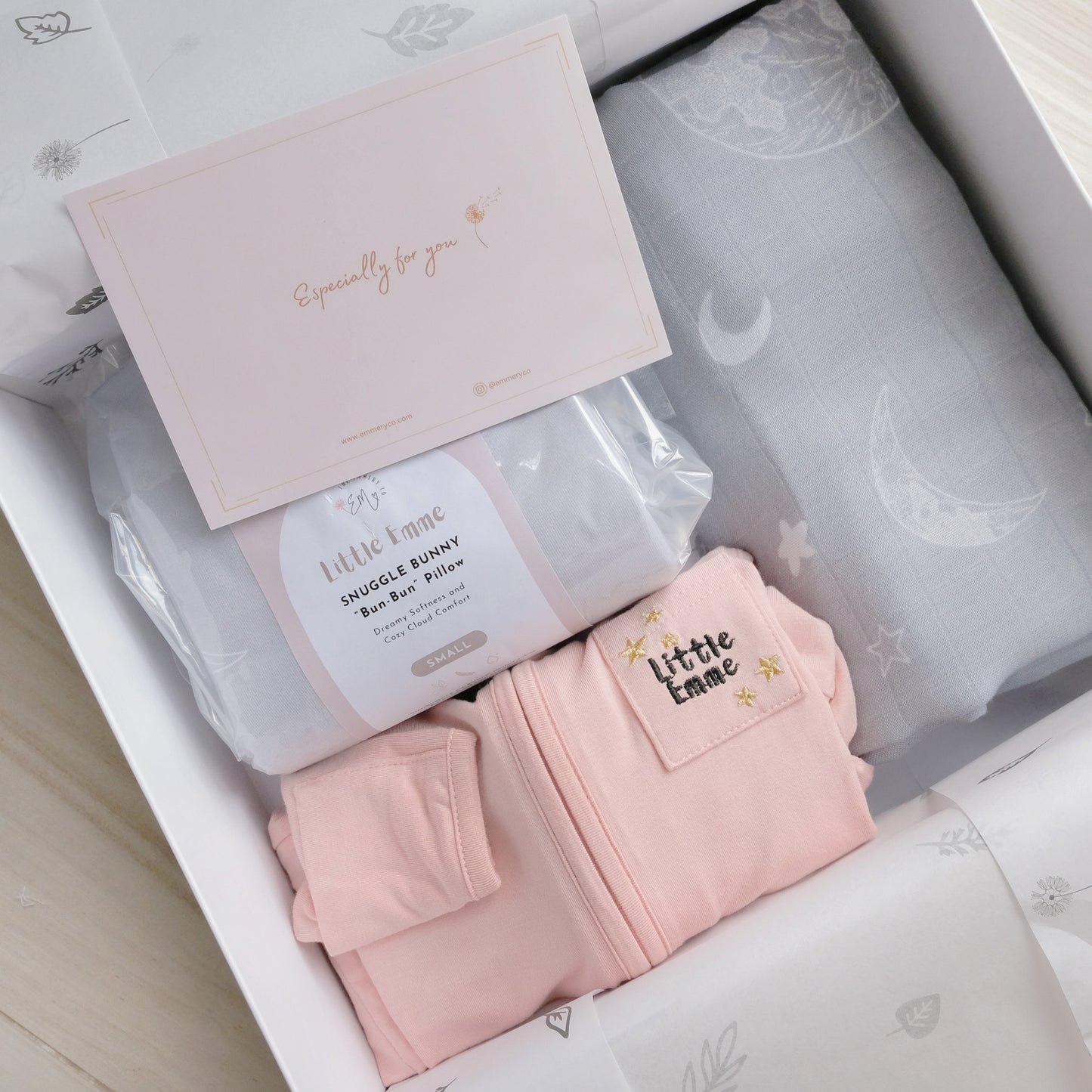 Luxurious Sleep and Snuggle Giftset - Blush Pink