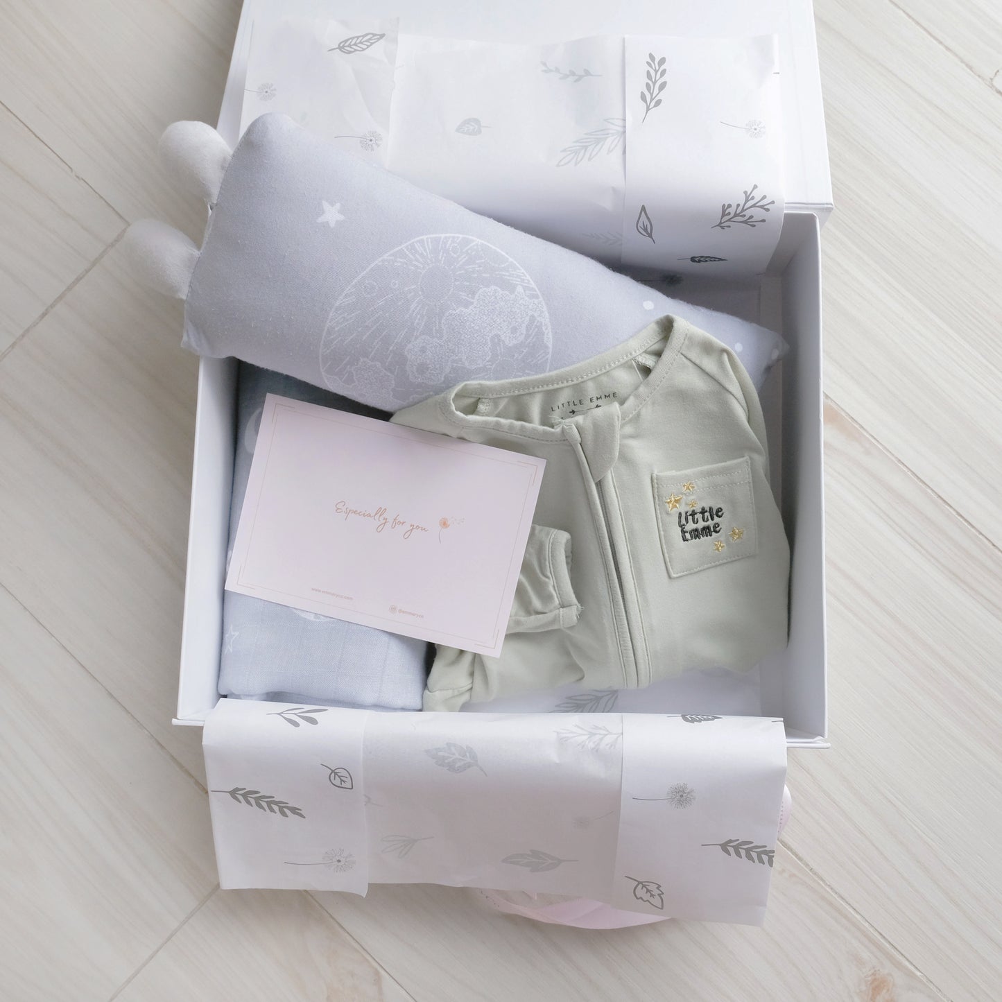 Luxurious Sleep and Snuggle Giftset - Sage Green